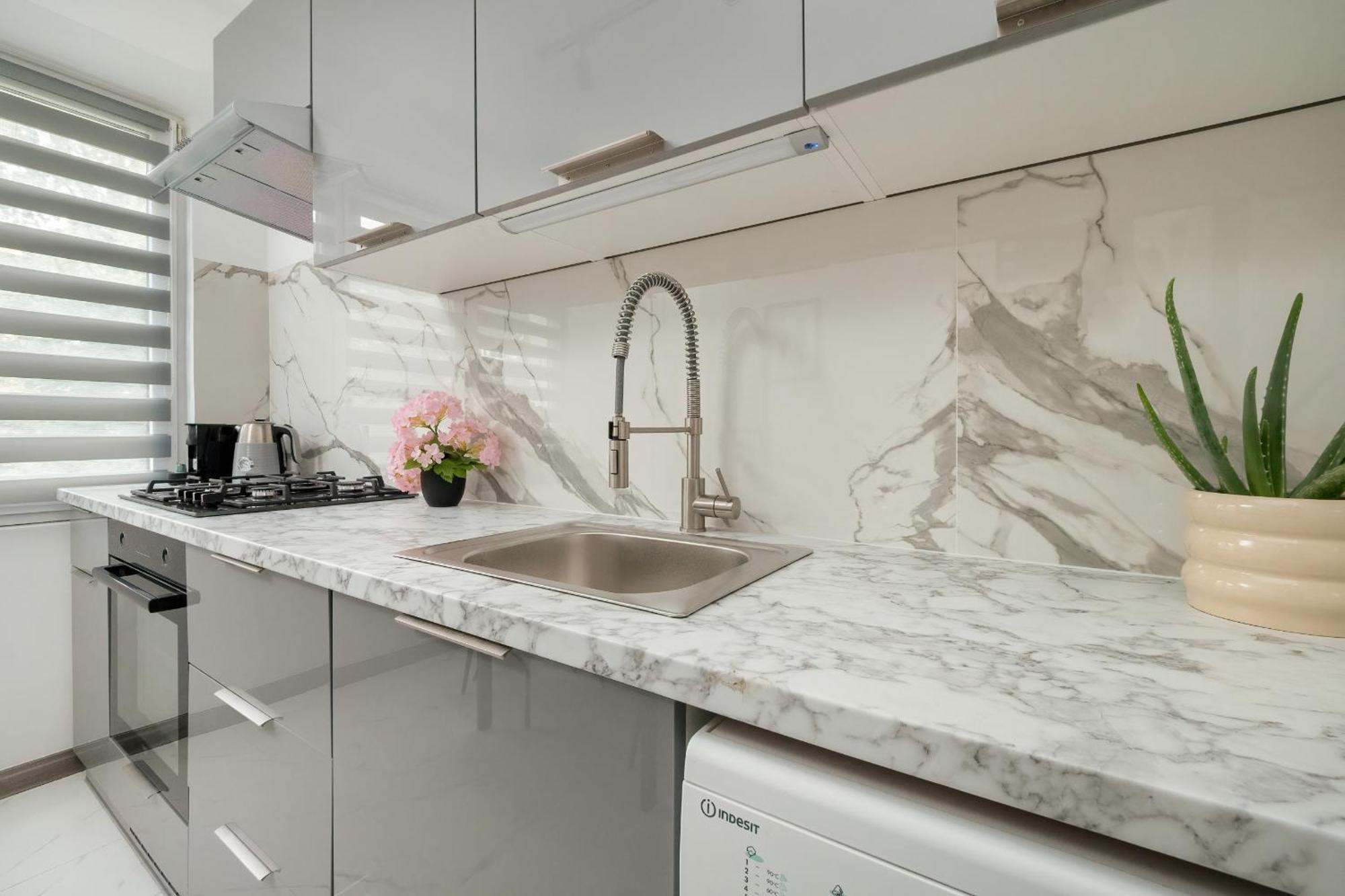Apartment Narutowicza Bright & Comfy Downtown By Renters Lodz (Lodz)