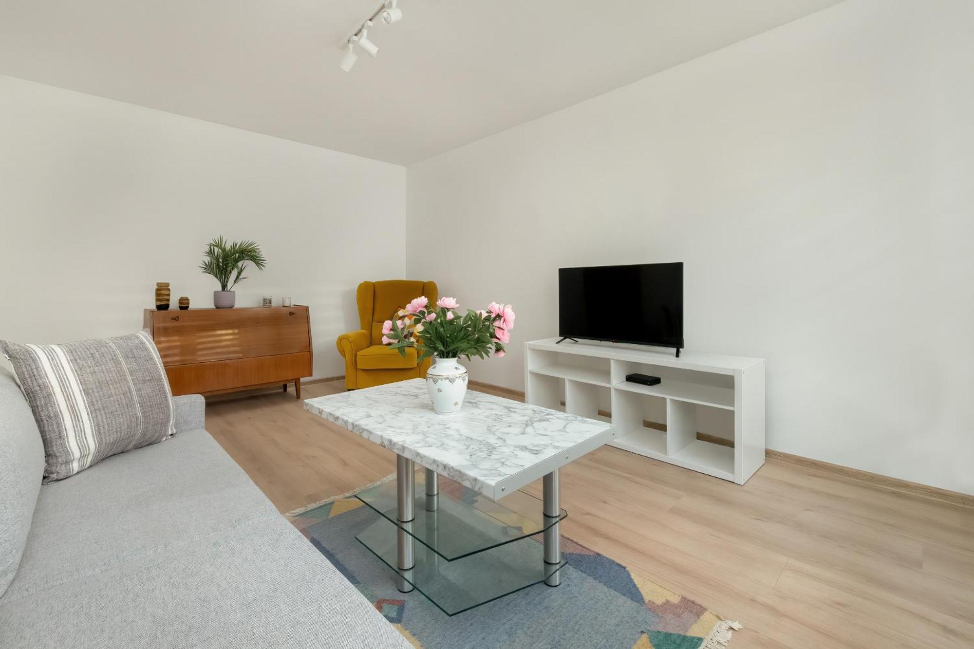 Narutowicza Bright & Comfy Downtown By Renters *