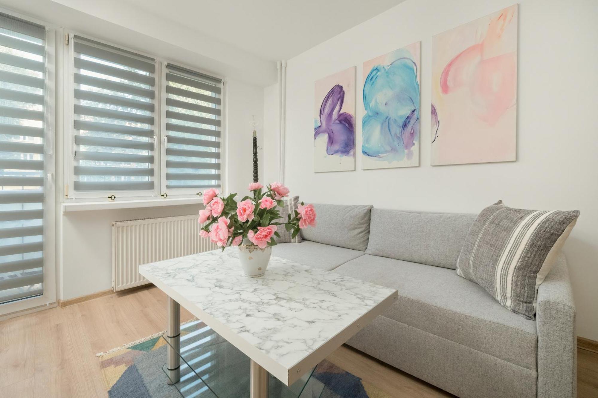 Narutowicza Bright & Comfy Downtown By Renters Apartment *